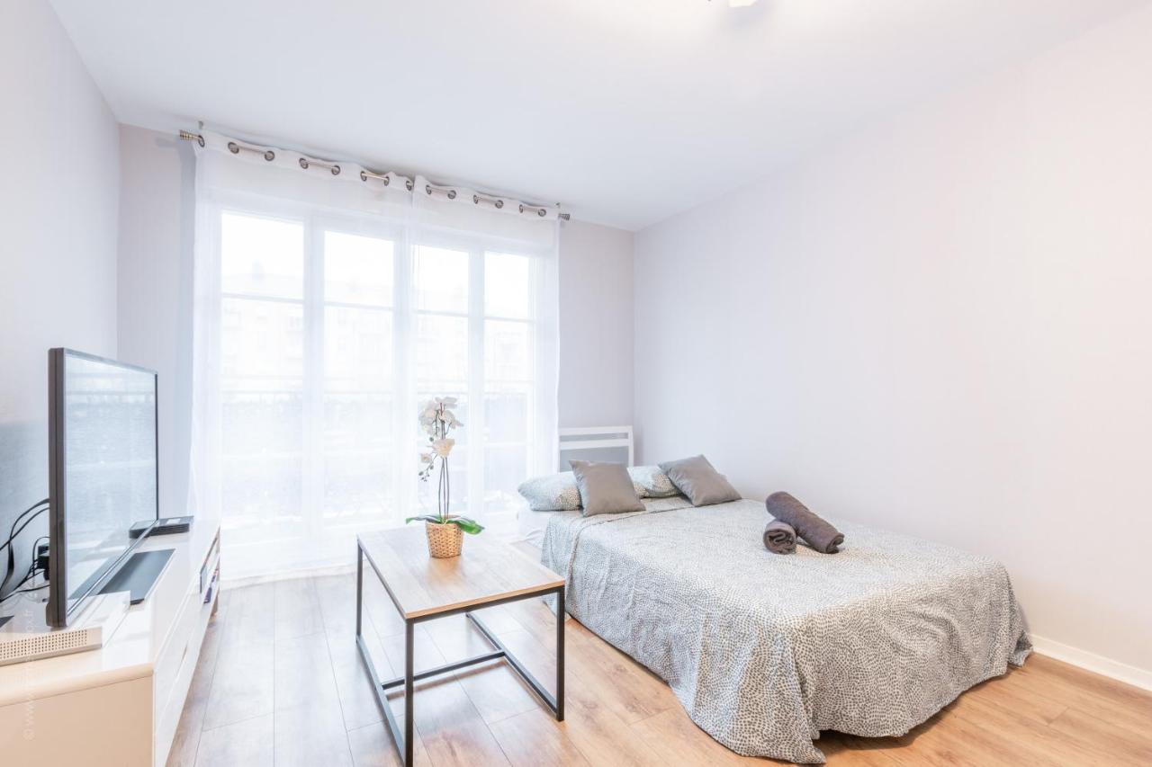 Mindset For 7 - Fairytale Factory Apartamento Bussy-Saint-Georges Exterior foto